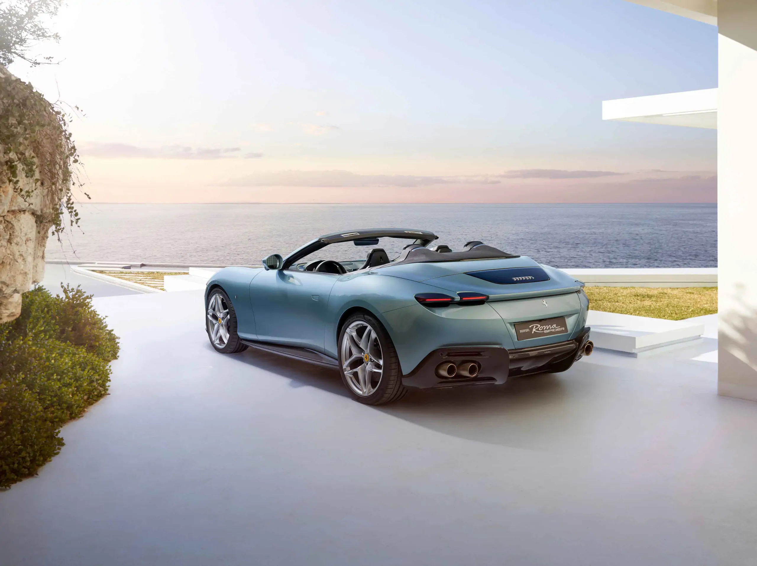 Ferrari Roma Spider : l'élégence intemporelle à ciel ouvert