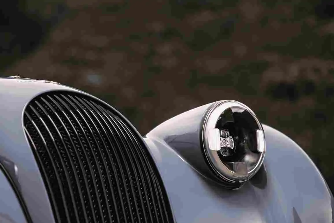 Morgan Plus Four - fidèle à ses racines