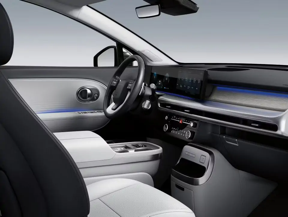 BPM Cars Hyundai IONIQ 9 - poste conducteur